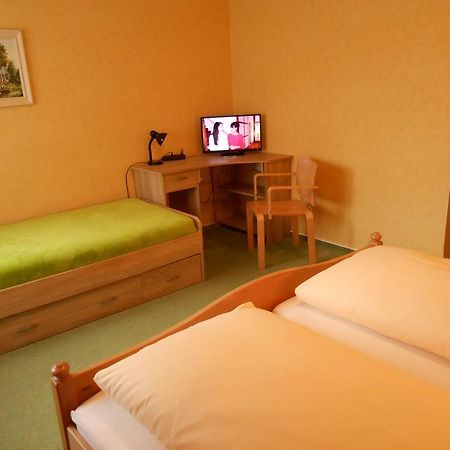 Hôtel Landgasthof Schutzen à Tengen Extérieur photo