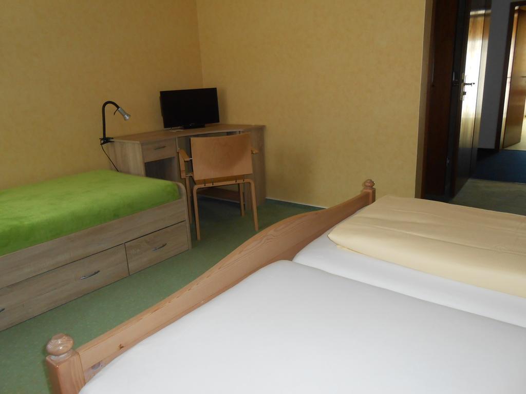 Hôtel Landgasthof Schutzen à Tengen Chambre photo