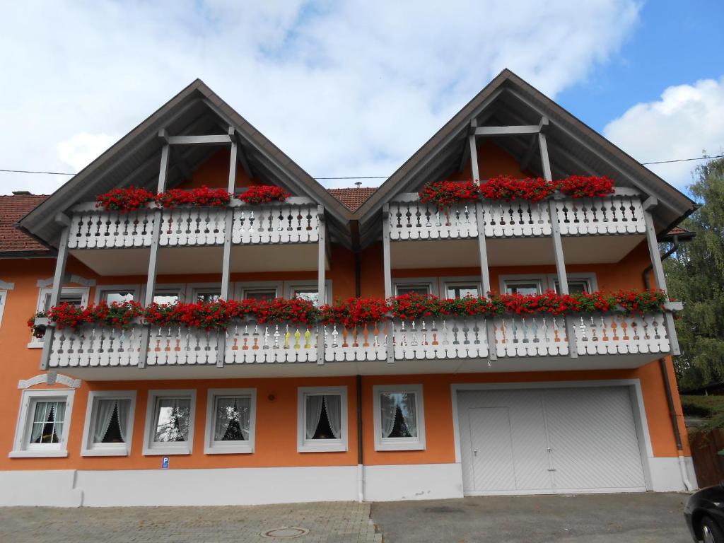 Hôtel Landgasthof Schutzen à Tengen Extérieur photo